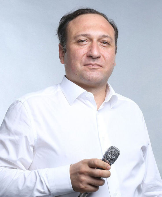 Авджан Армен